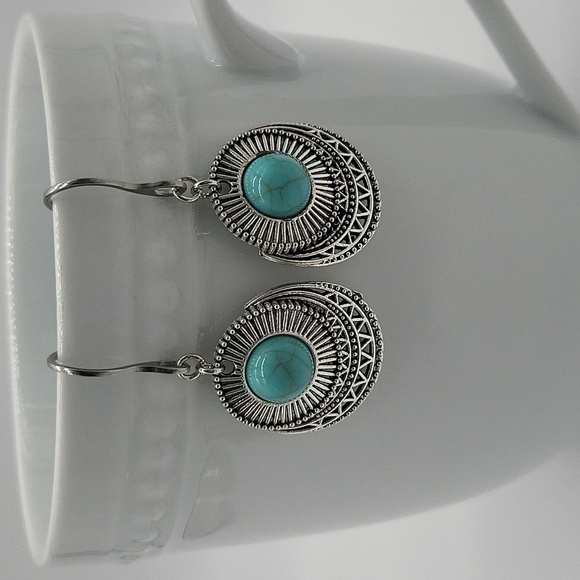 372- Handmade Boho Dangle Earrings NWT - Picture 1 of 5